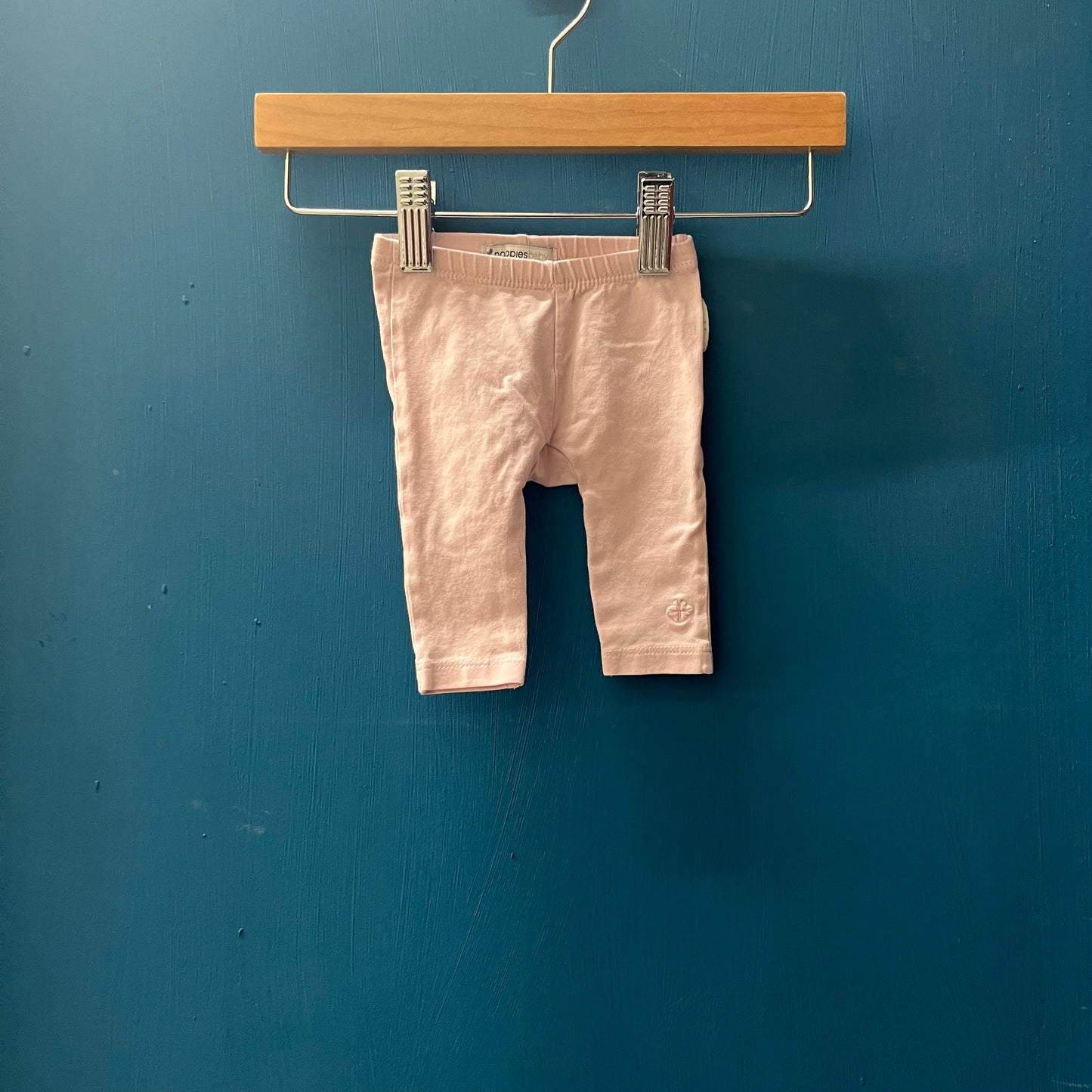 EUC Noppies 0-1 M light pink leggings