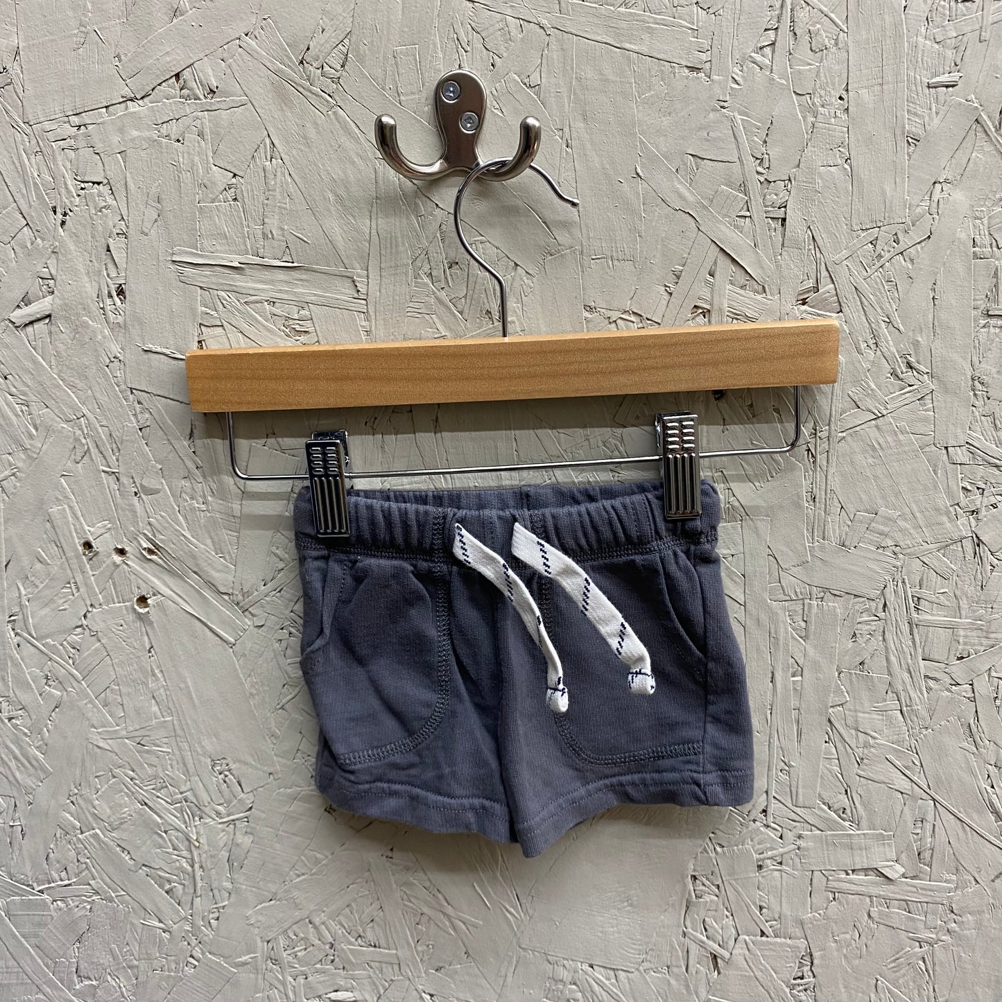 EUC Carters 3M grey shorts