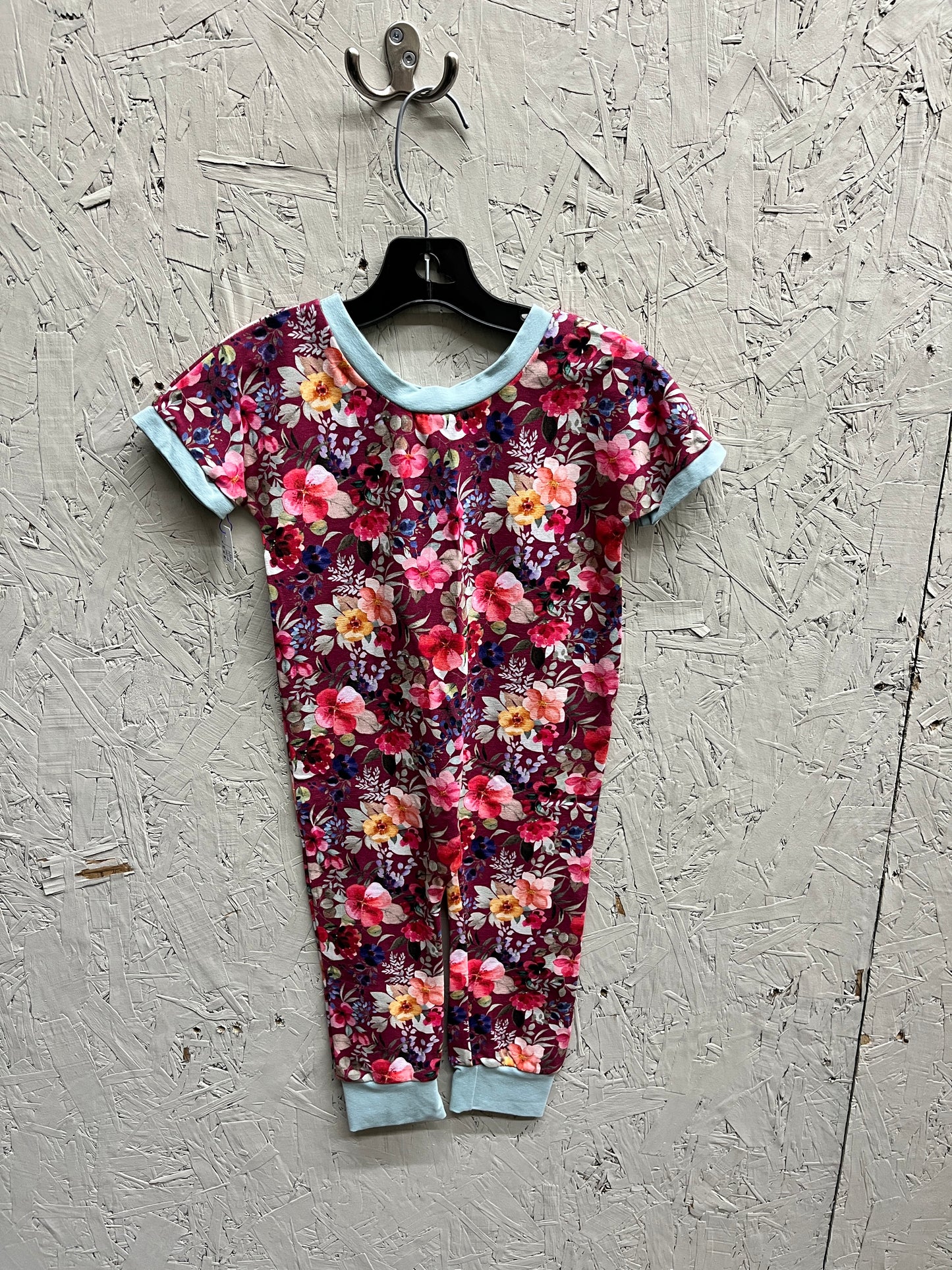 Bee Sew Busy - Short Sleeve Sleeper