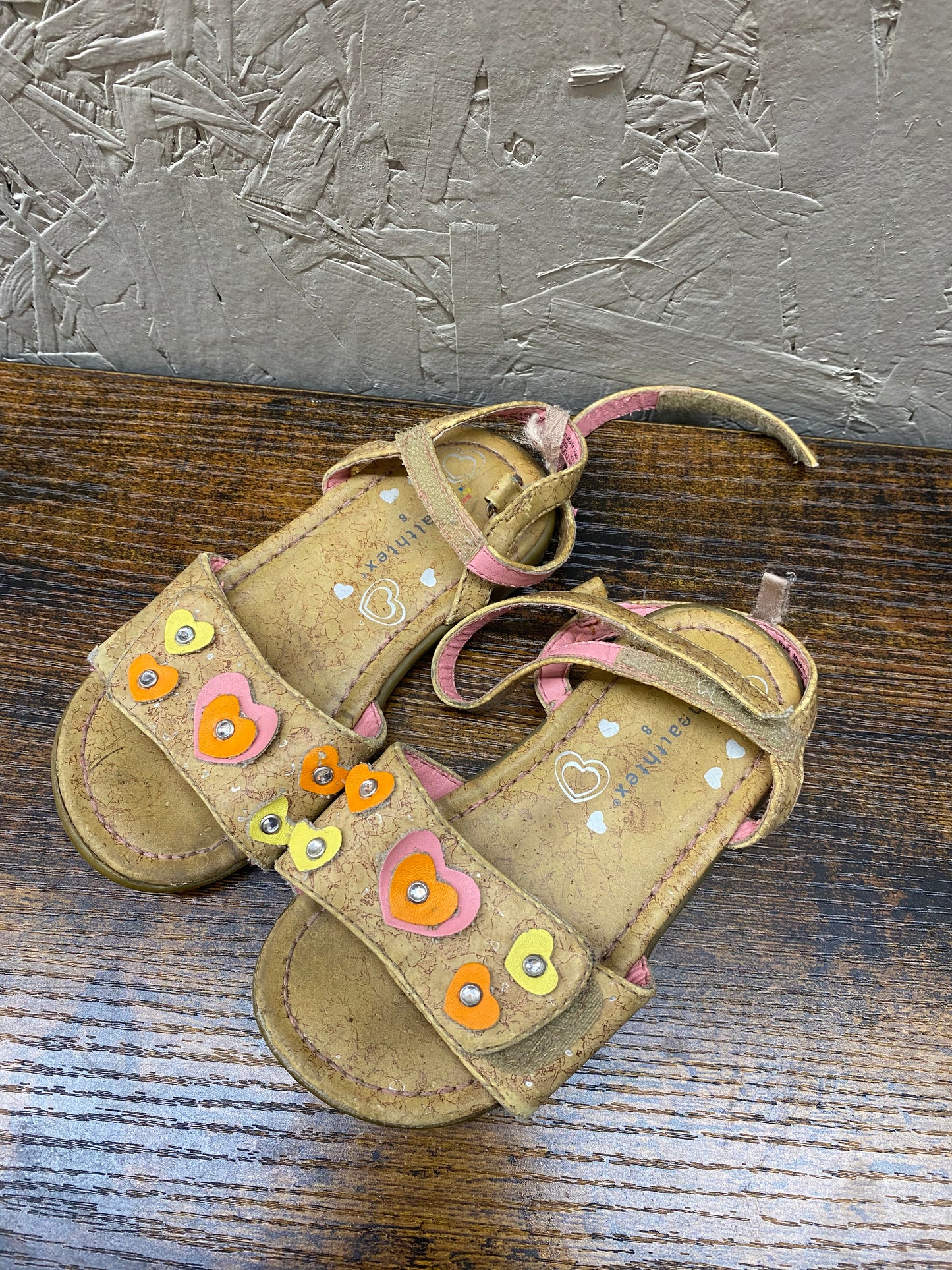 GUC helthtex size 8 brown sandals
