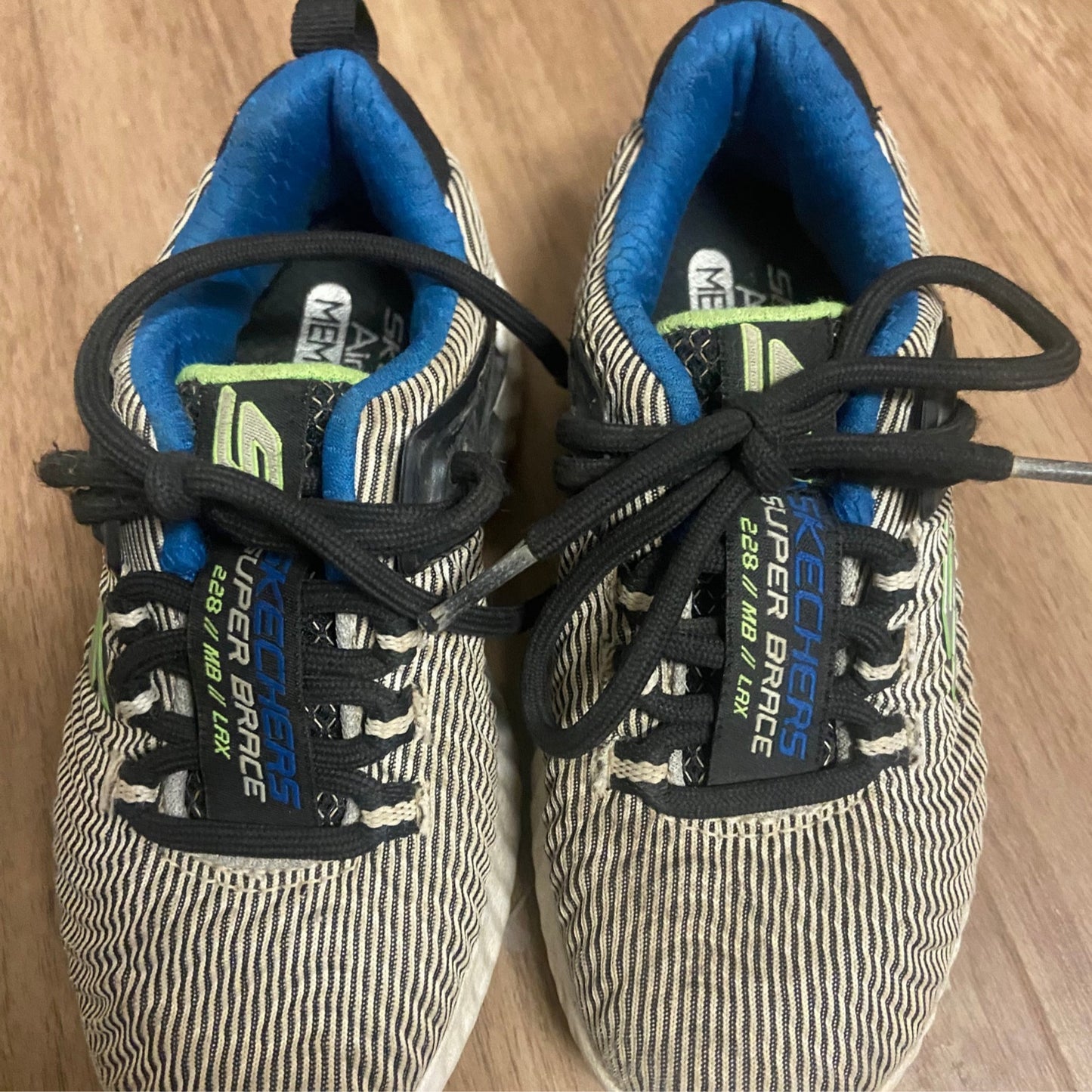 Sketchers 11 Blue/Green/B&W Stripe Lace Runners