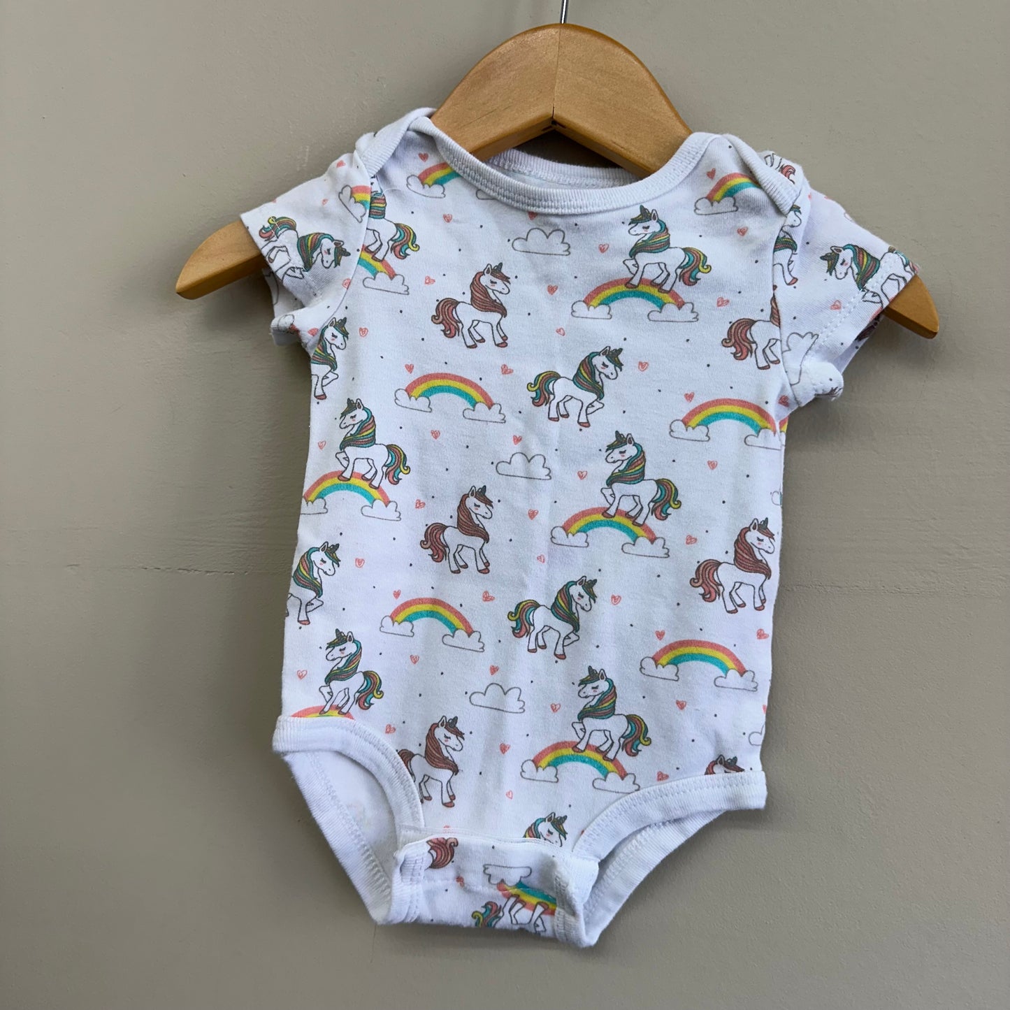 EUC Rococo 6M White Rainbow & Unicorn Onesie