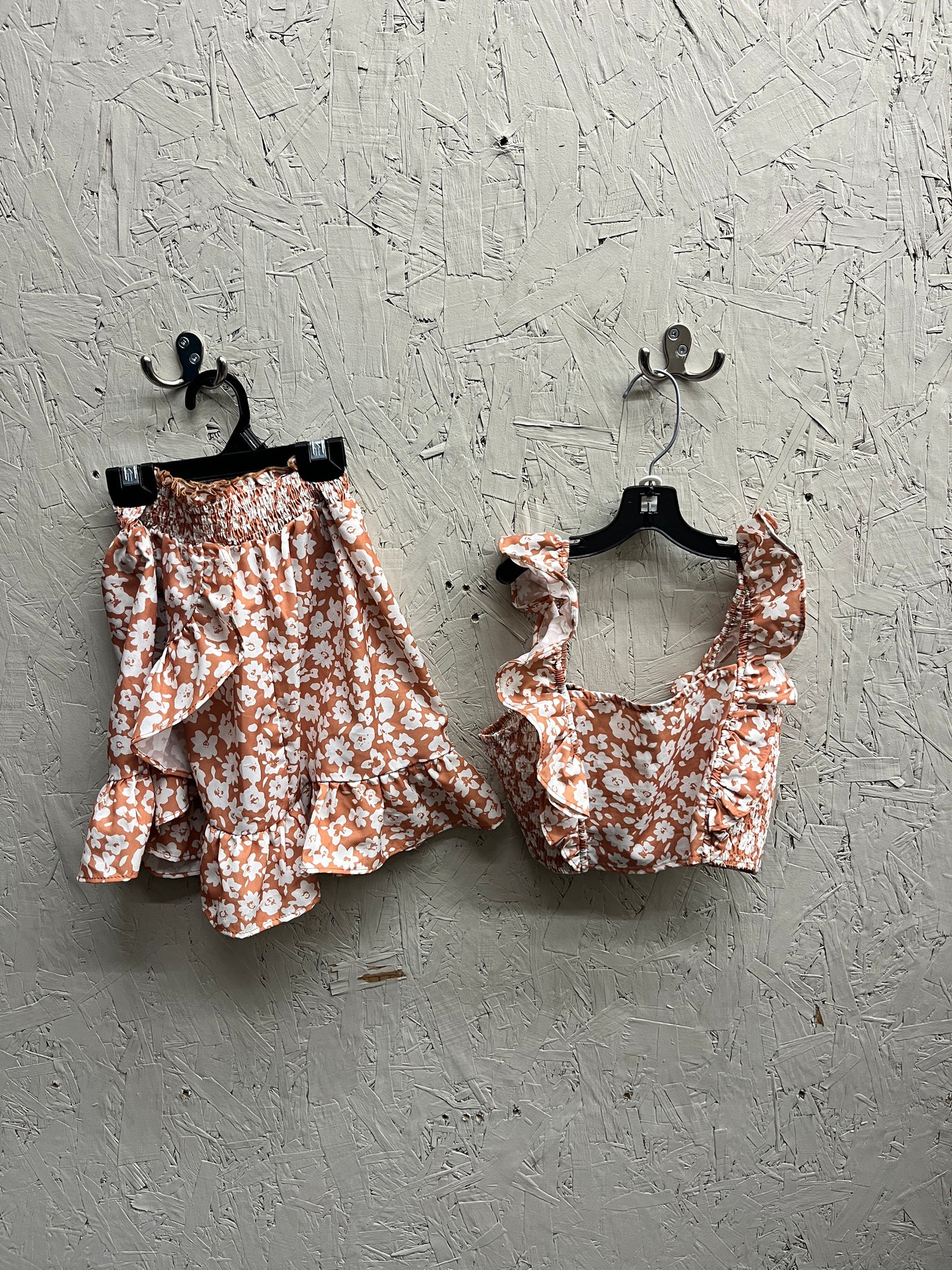 EUC Shein 11y Flowers 2pc skirt & tank set