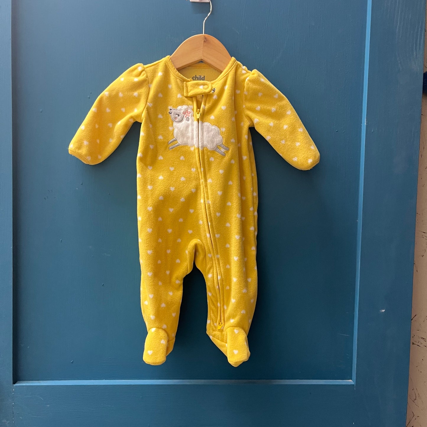 EUC Carters 0-3 M yellow fleece zip sleeper