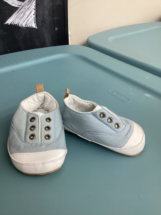 EUC Carters 6-9M Light Blue Soft Soled Shoe