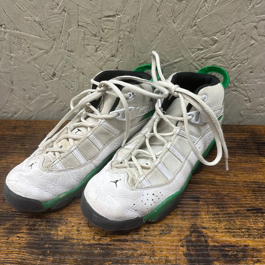 EUC Jordan Sz 3 White/Green Basketball Shoes