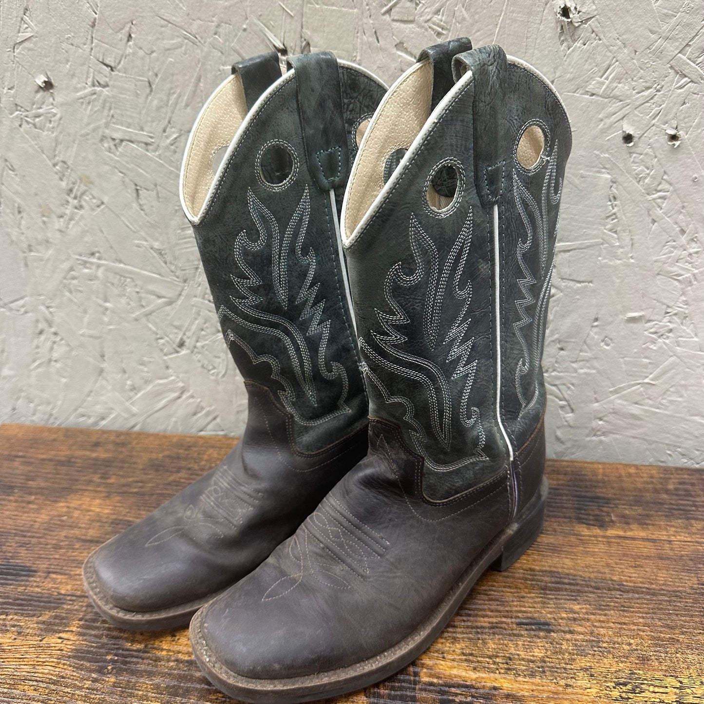 EUC Old West Sz 4 Teal/Brown Cowboy Boots