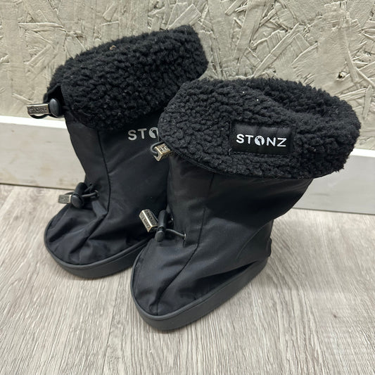 EUC Stonz Lg(14.5cm) Black Boots & Liners