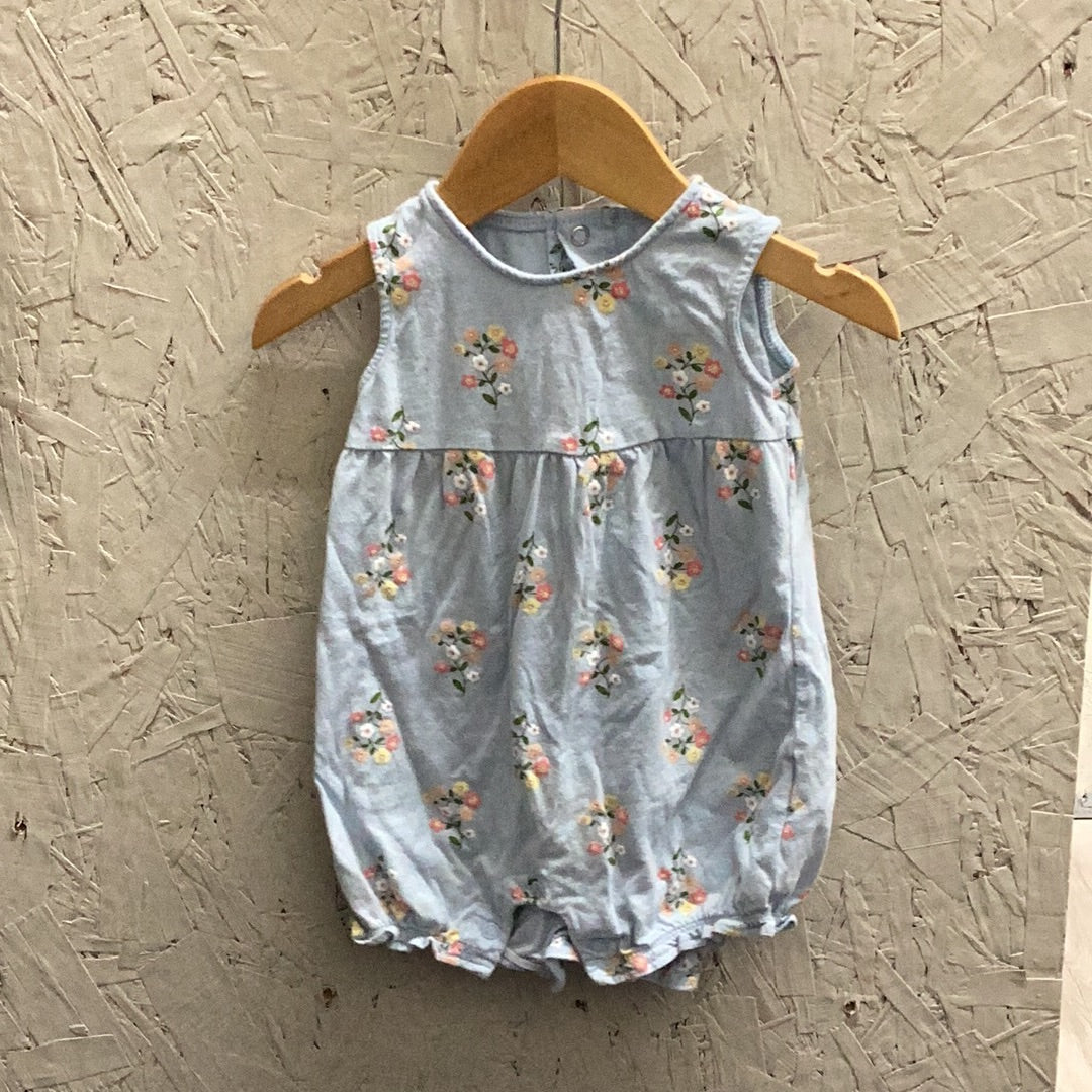 EUC Carters 12m sleeveless short romper