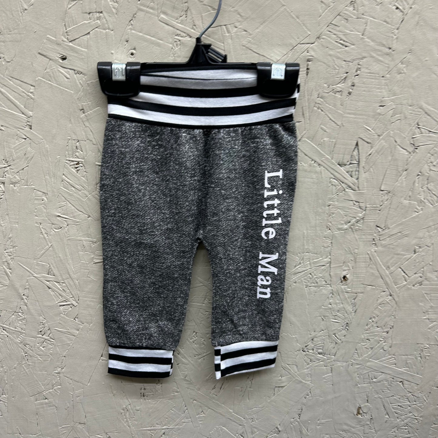 EUC 3-6M Grey 2Pc “Ain’t No Mama Like The One I Got/Little Man” Jogger Set