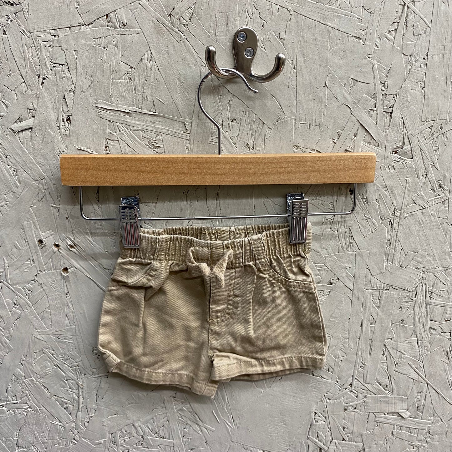 EUC No Brand 3-6M beige shorts