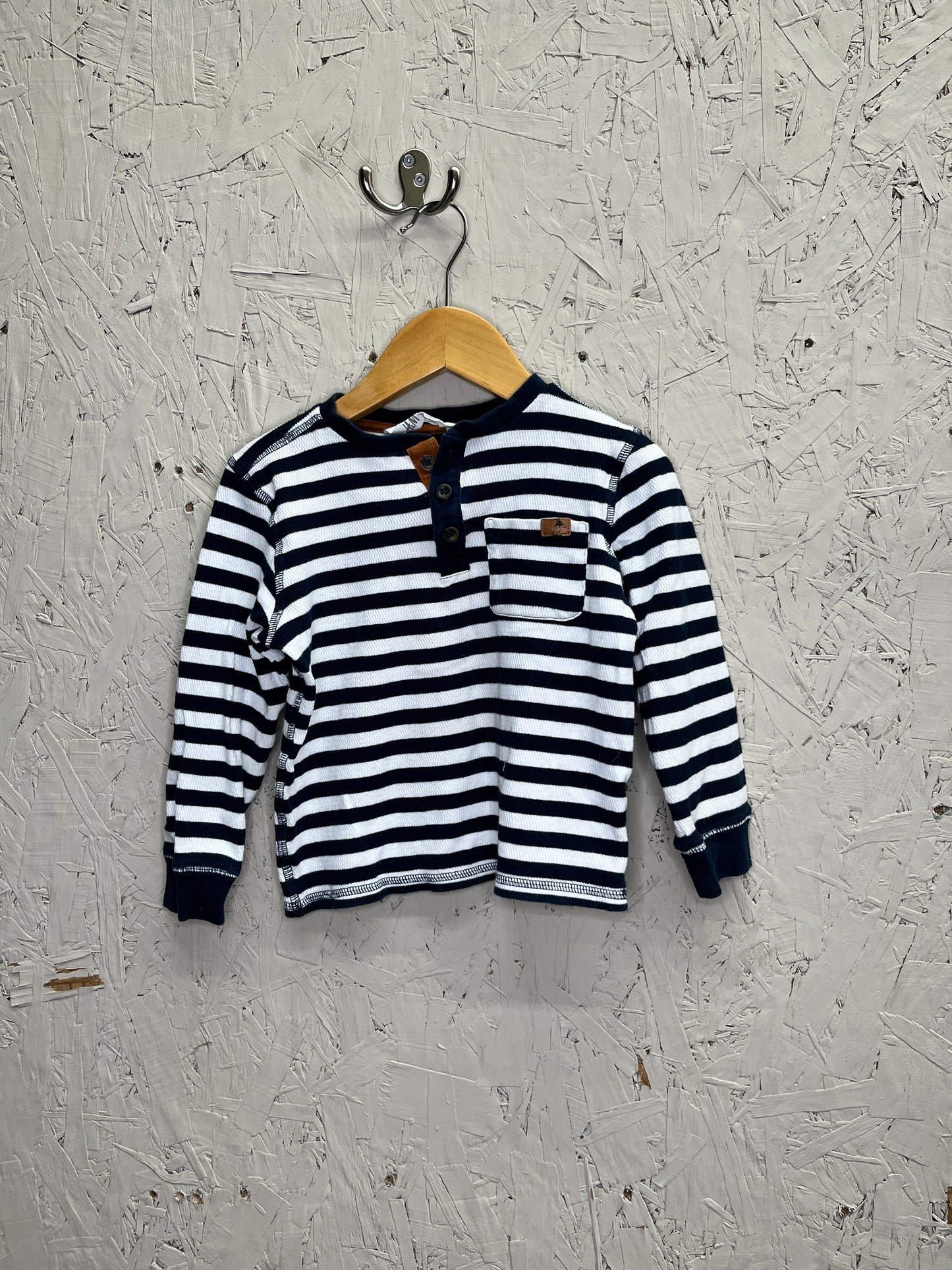 EUC H&M 2-4yr Navy & White Stripe LS T-shirt