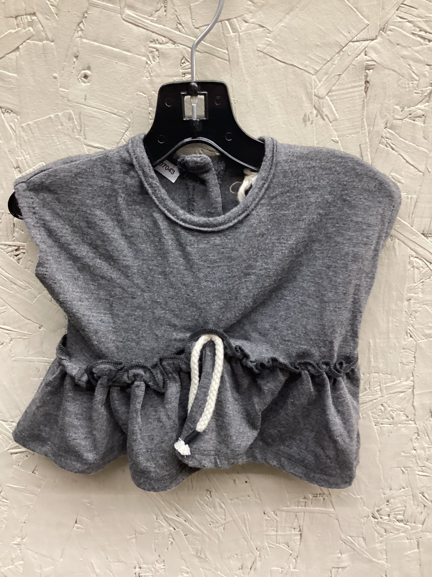 EUC Jessica Simpson 3-6M Grey Tshirt