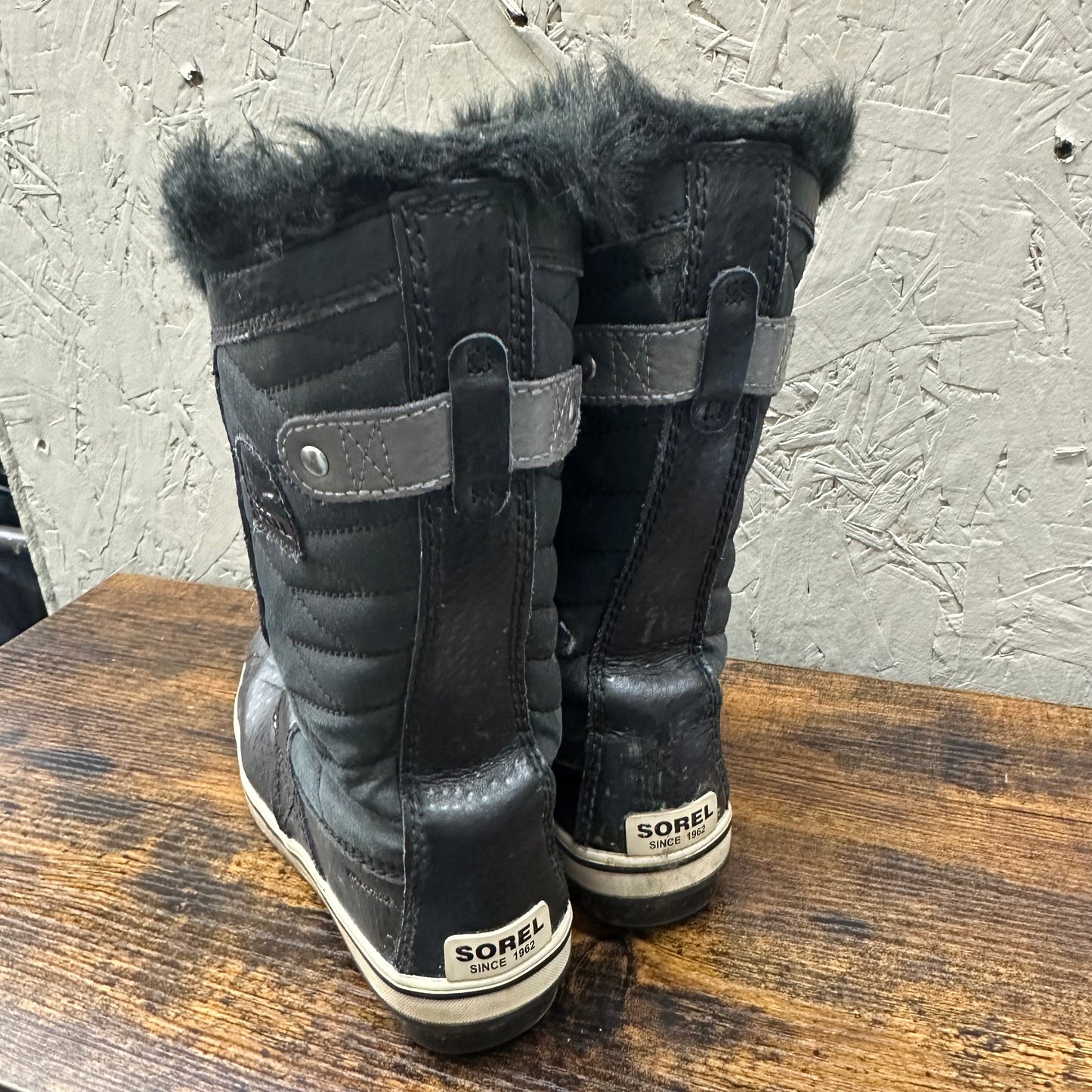 GUC Sorel Sz 3 Black Winter Boots