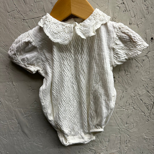 EUC Zara 9-12M Cream Lace Collared SS Onesie