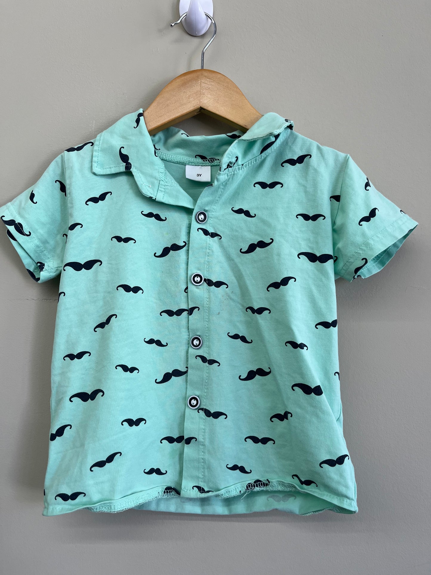 GUC SHEIN 3Y Green Moustache SS Button Up