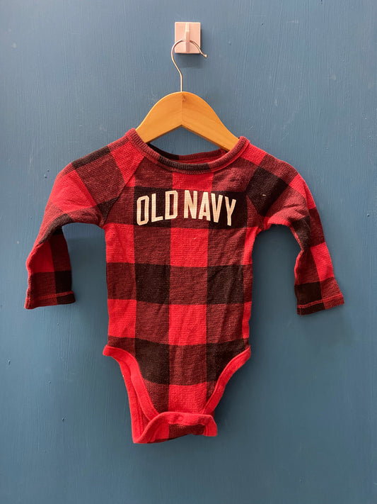 EUC Old Navy 6-12m Buffalo Plaid LS T-shirt Onesie & Joggers