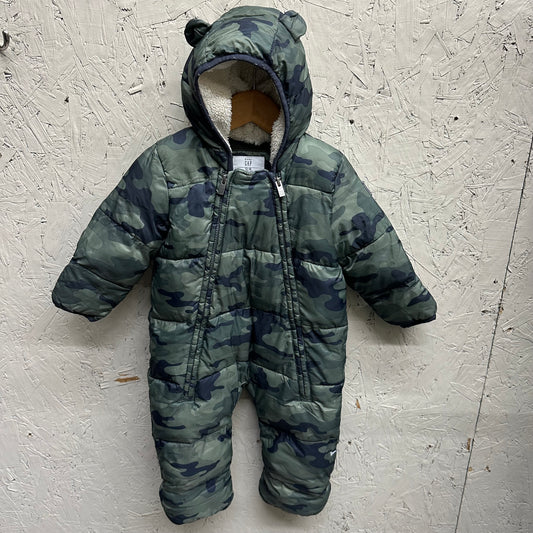 EUC Gap 12-18M Camo One Pc Zip Snowsuit