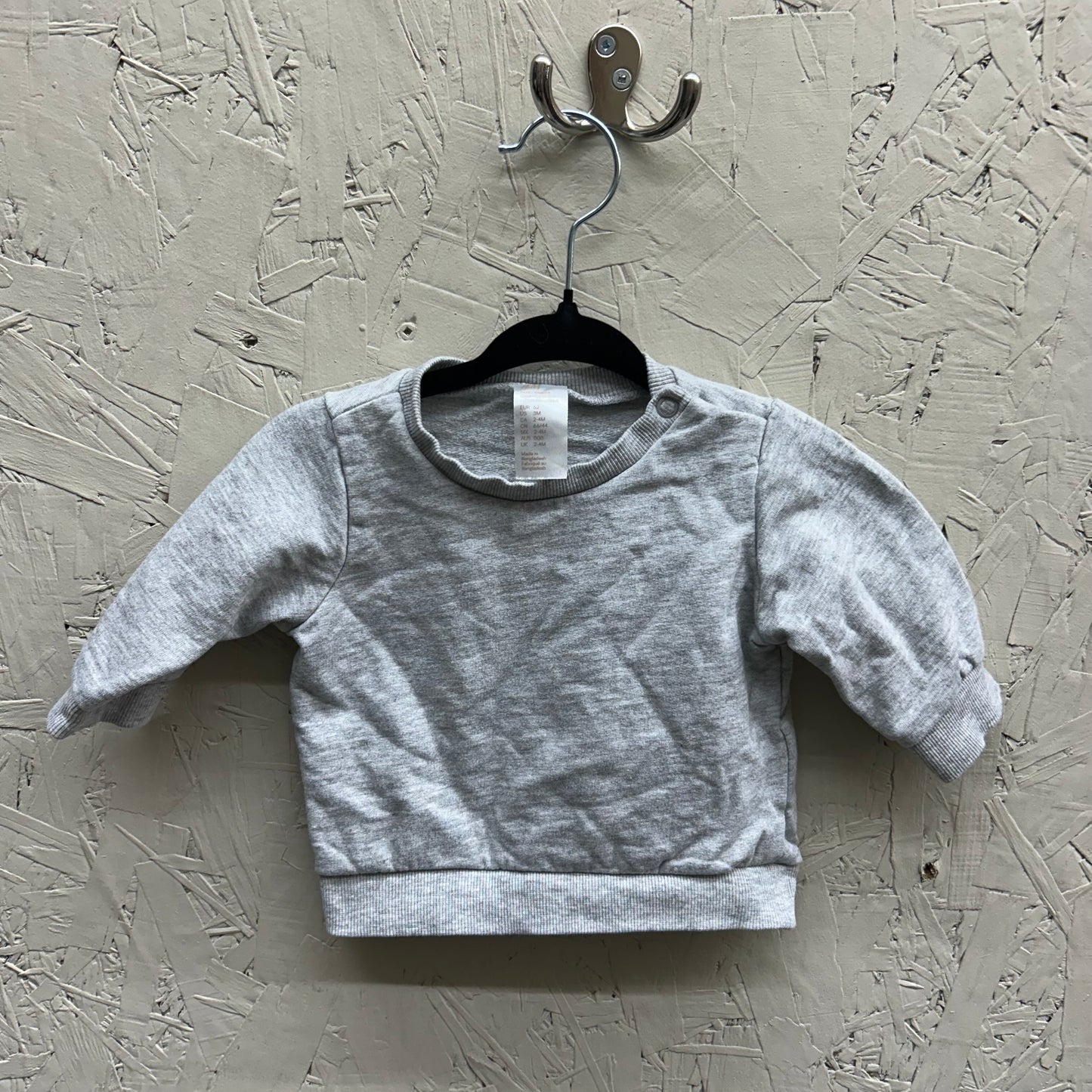 EUC H&M 2-4M Grey Sweatshirt Crewneck