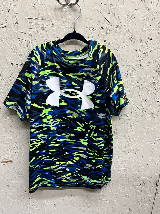 EUC Under Armour YM(7/8) T-shirt