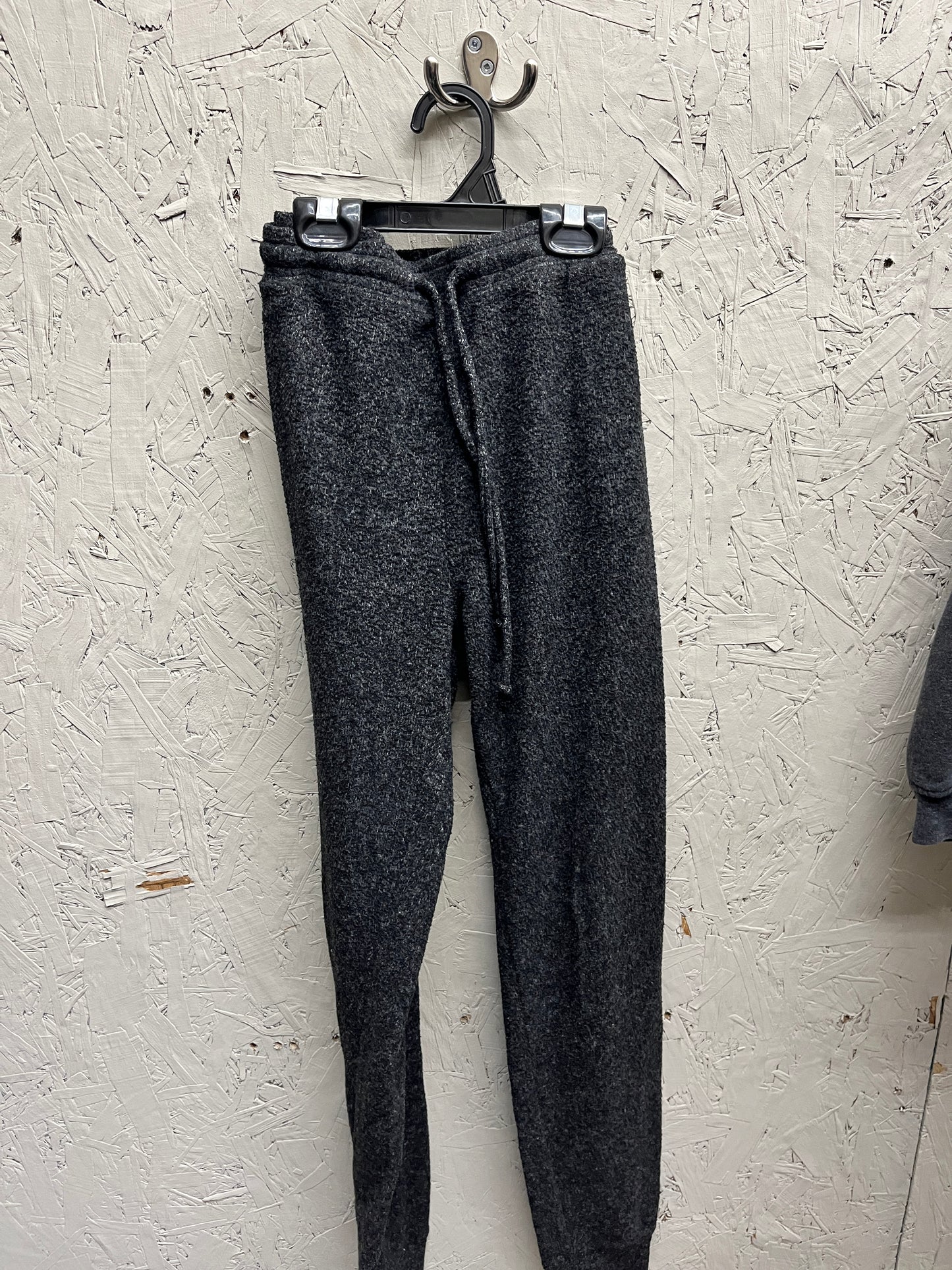 EUC Dex S (4-6Y) Black Heather Joggers