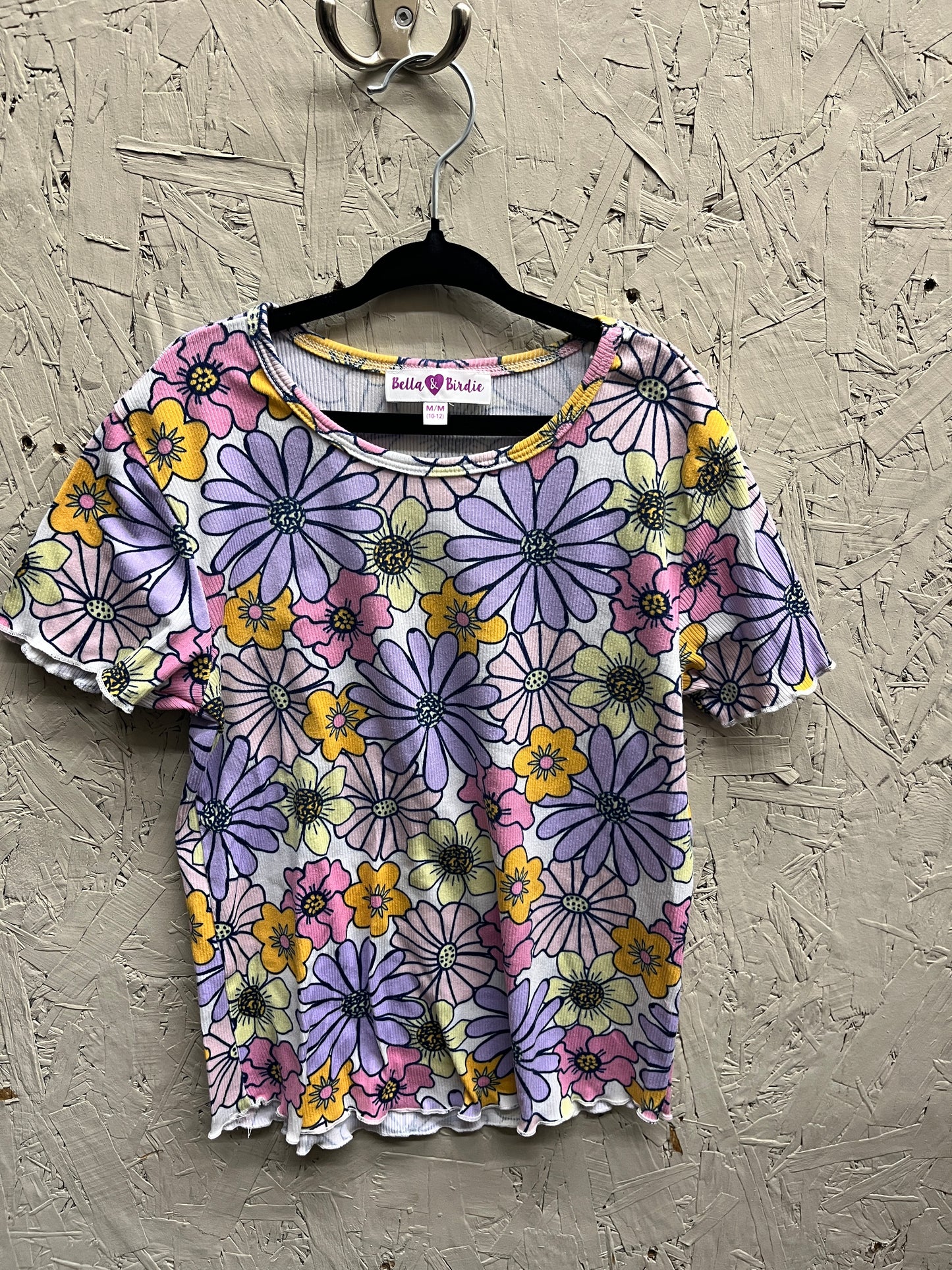 EUC Bella&Birdie M(10/12) floral t-shirt