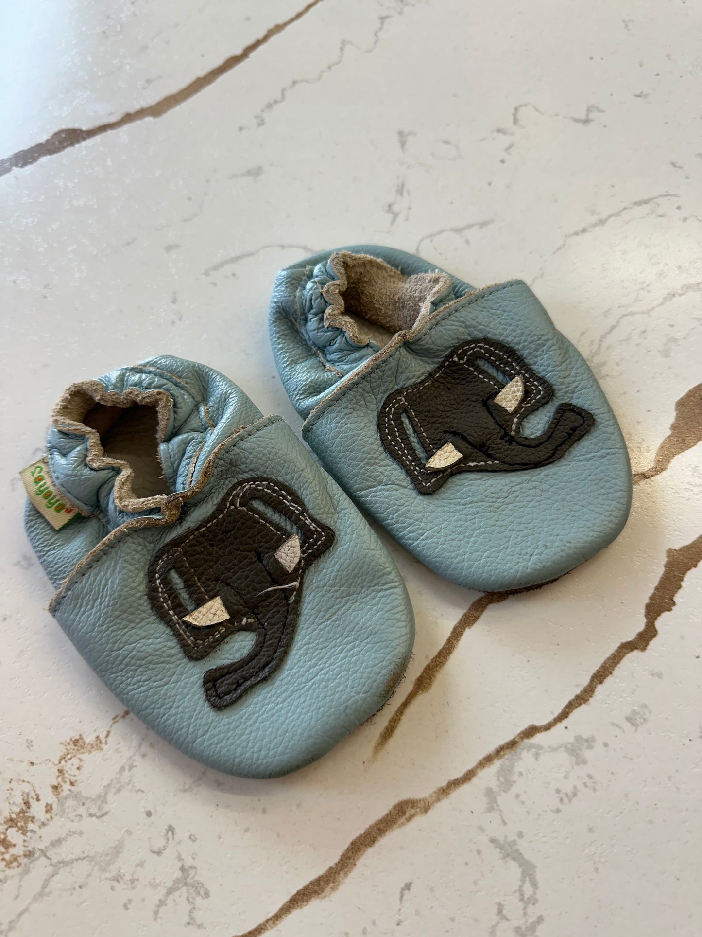 GUC Sayoyo Size 2 Blue Elephant Leather Slippers