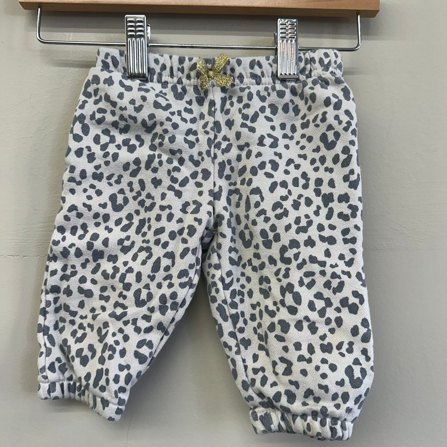 EUC OshKosh 6M Grey/Cream Cheetah Print Joggers