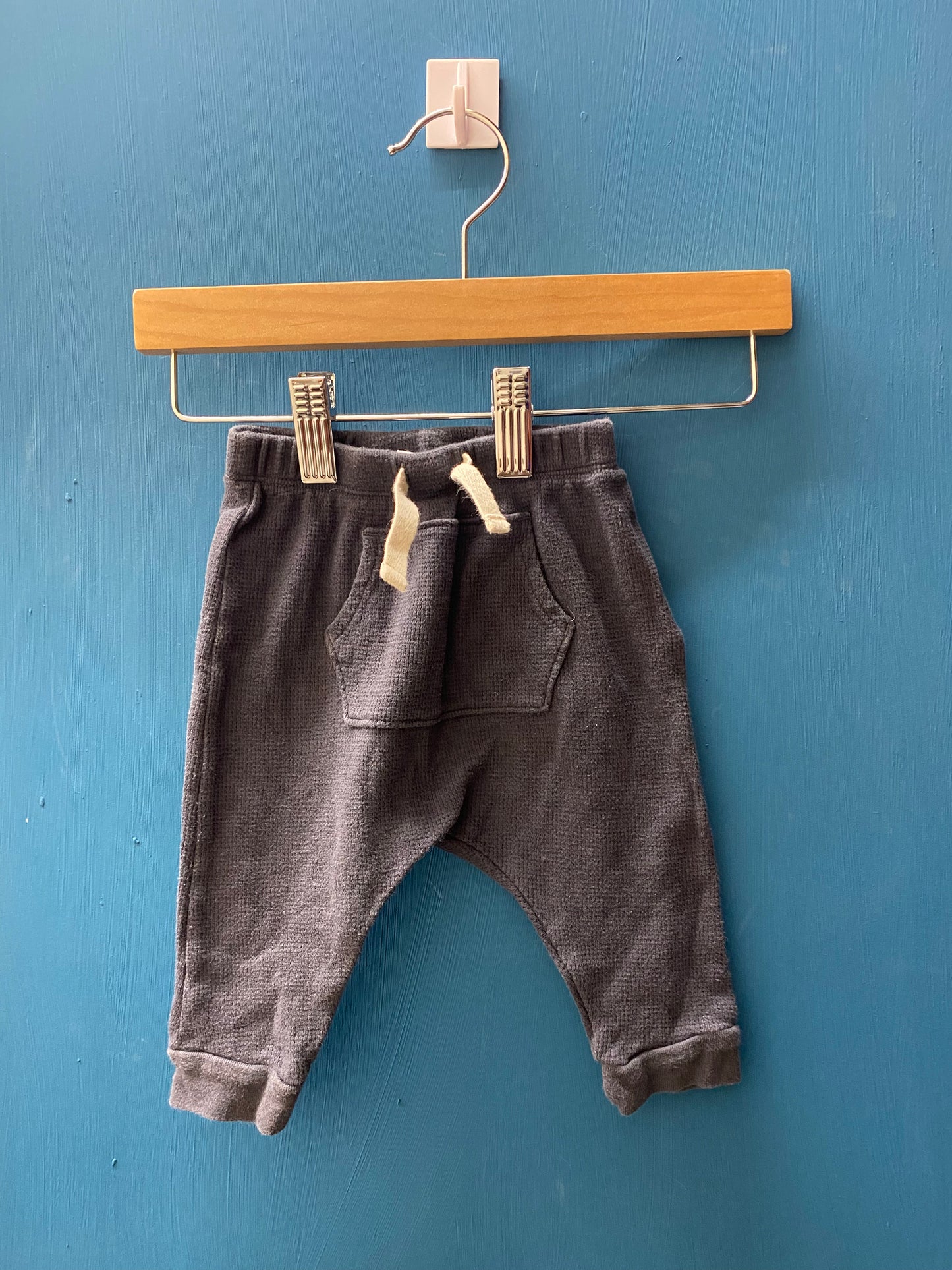 EUC Old Navy 3-6M Navy Joggers