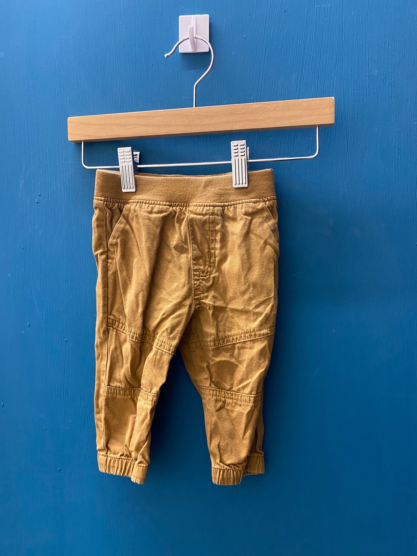 EUC Garanimals 6-9M Gold Jogger Pants