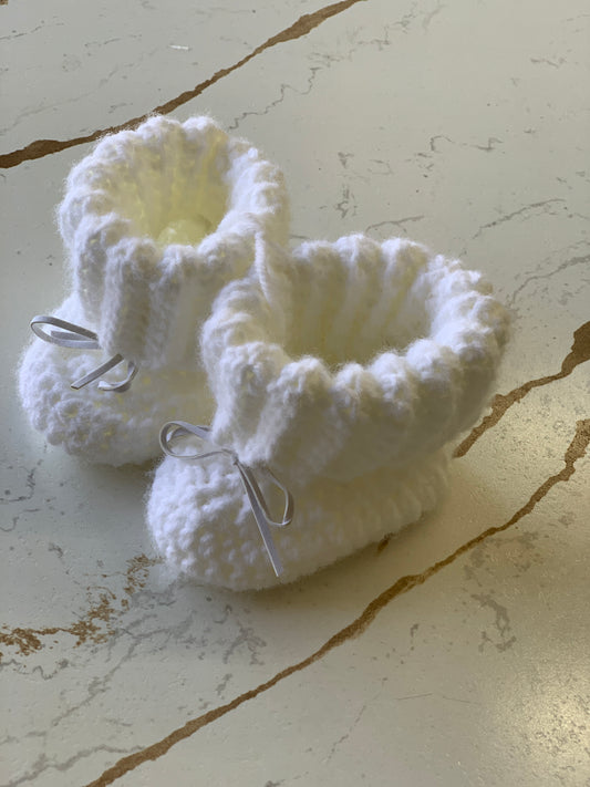 6-12 M Crocheted White Fold Down Cuff Baby Booties
