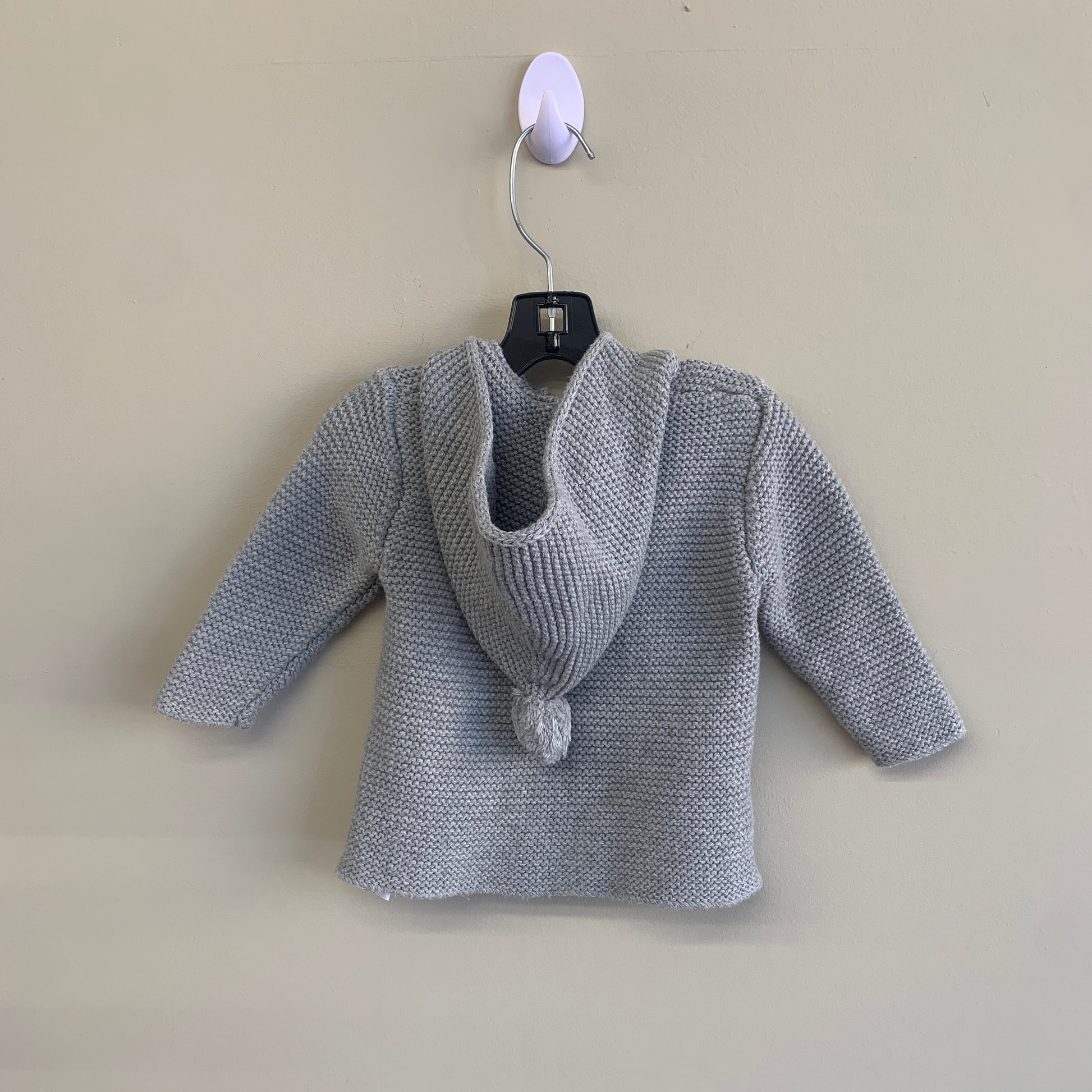 VGUC Zara 1-3M Grey Cardigan with 2 Buttons & Hood