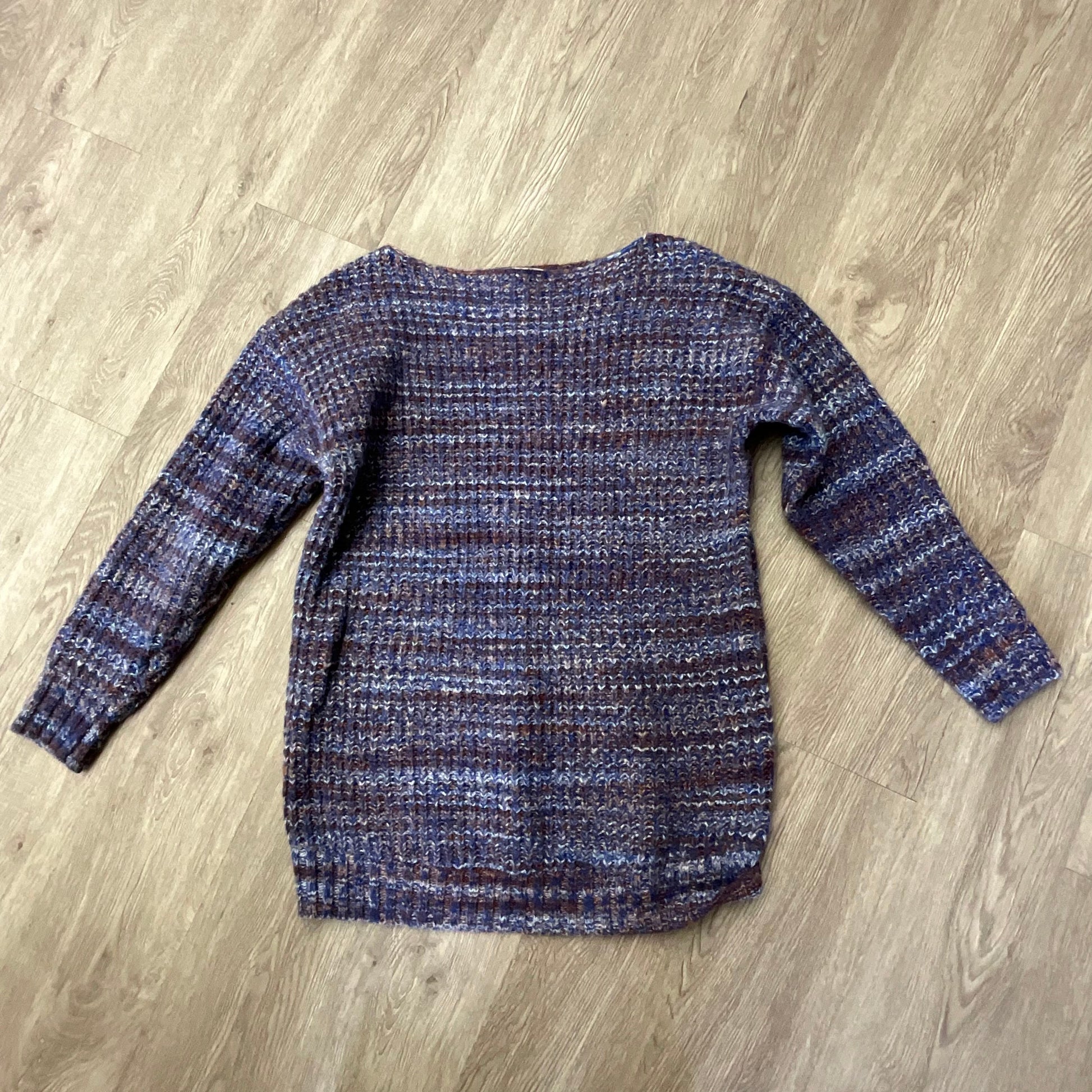 EUC Old Navy M Blue Knit Sweater