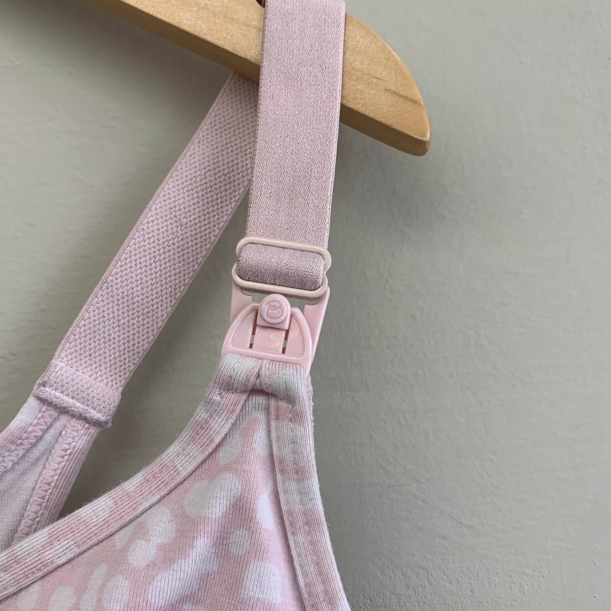 VGUC bravado L/G pink cheetah print nursing bra