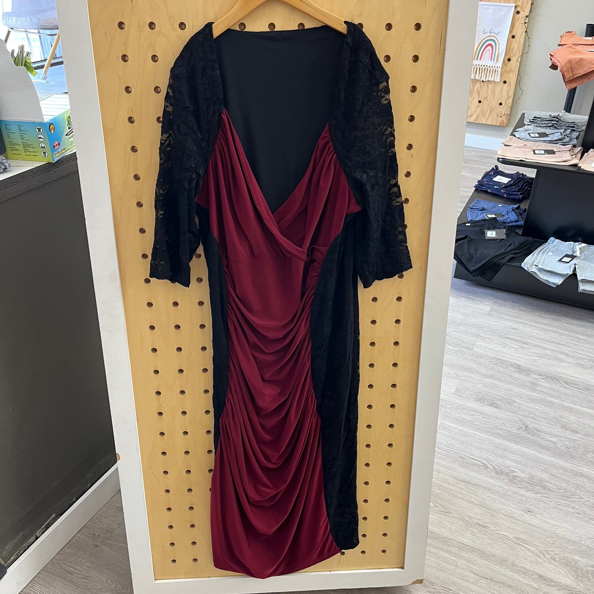 GUC No Brand XL Red/Black Lace Dress